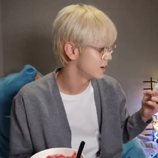 © emoji soobin ' @SWL1R Telegram sticker 18 of 30