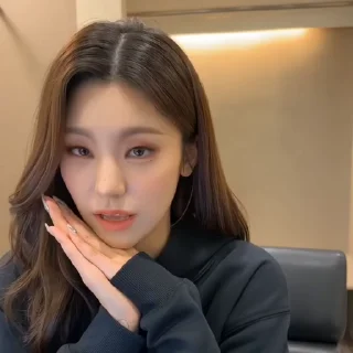 🖤 emoji Yeji2 @Keko_officiall Telegram sticker 6 of 50