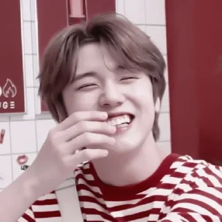 Sticker from seongmin``♡ fr; @lomicor.