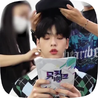 👽 emoji 👽 Soobin `` @mOOnraIn_h3lp Telegram sticker 8 of 50