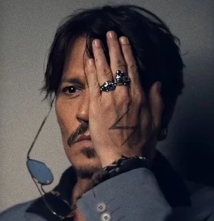 🫣 emoji JOHNNY DEPP Telegram sticker 18 of 100