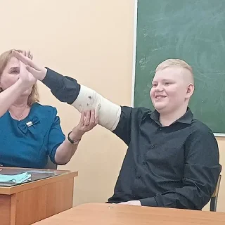 🙋‍♂ emoji вика Новикова чек Telegram sticker 17 of 103