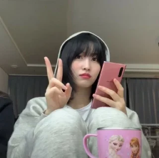😴 emoji momo-twice Telegram sticker 7 of 20