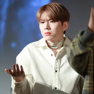 🤷‍♀️ emoji Monsta X | Monbebe Telegram sticker 8 of 98