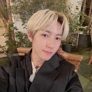 🥛 emoji renjun by @stikersnct Telegram sticker 13 of 73