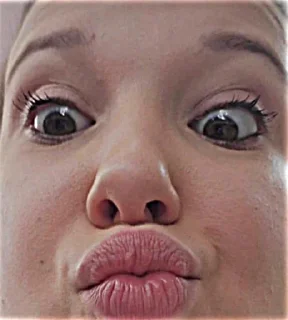 😙 emoji Millie Bobby Brown💋 Telegram sticker 14 of 35