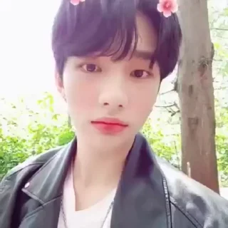 👔 emoji hyunjin emo @D7RFT Telegram sticker 1 of 25