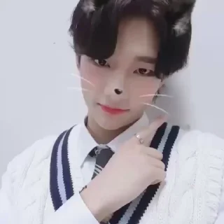 👔 emoji hyunjin emo @D7RFT Telegram sticker 2 of 25