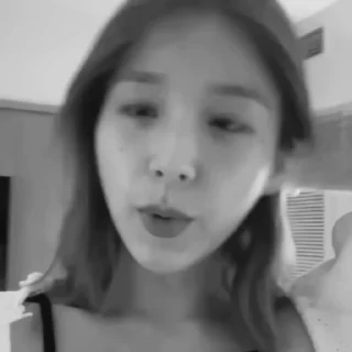 🌟 emoji bw heejin @loonahellp Telegram sticker 6 of 35