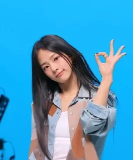 💕 emoji Kim Minji ☽ Telegram sticker 10 of 24