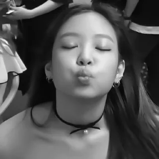 🏍 emoji #jennie aesthetic «🏍 by @lumicore_present Telegram sticker 16 of 28