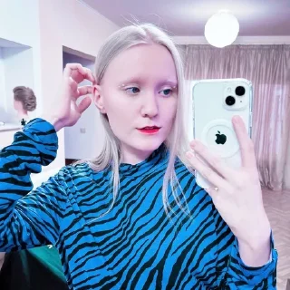 Sticker from Анна шото заболела