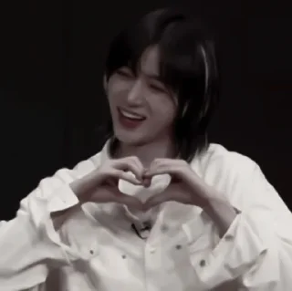 💋 emoji ₊°⿻ 💋• ° 𝖻𝖾𝗈𝗆𝗀𝗒𝗎 𝖻𝗒 @help_jennsoo Telegram sticker 17 of 60