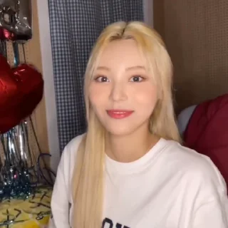 Sticker from &' jinsoul ‼️ @msp1x