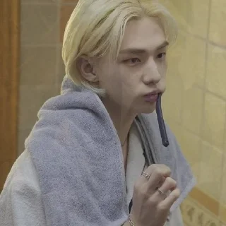 🌃 emoji hyunjin by @stikersbsbs Telegram sticker 19 of 54
