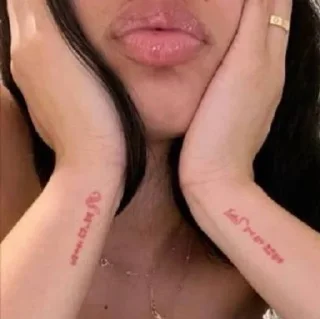 🌟 emoji kendall jenner @Stic20Min Telegram sticker 8 of 75