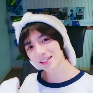 🥜 emoji ✦ ָ ֙⋆ beomgyu by @paradoxstickers Telegram sticker 23 of 25