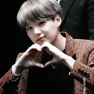 Sticker from ;; 𝐲𝐨𝐨𝐧𝐠𝐢 :: @fannhelps