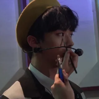 🖤 emoji lee know (v)log 8 - @Q5BYE Telegram sticker 17 of 35