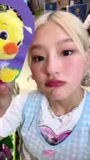 🌟 emoji Haneul by @helpviduli Telegram sticker 15 of 19