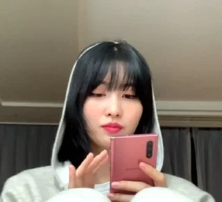 🙂 emoji momo-twice Telegram sticker 15 of 20