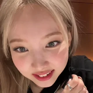 🍩 emoji Nayeon @vinihelpi Telegram sticker 7 of 30