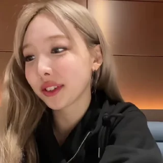 🍩 emoji Nayeon @vinihelpi Telegram sticker 15 of 30