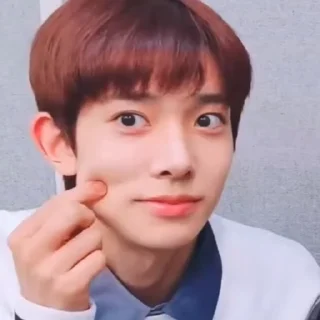 🌚 emoji heeseung @sserafim_kina Telegram sticker 6 of 30