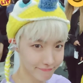 📻 emoji ((📻) – ’’✷ hoseok ! @n1miraclestick Telegram sticker 20 of 40