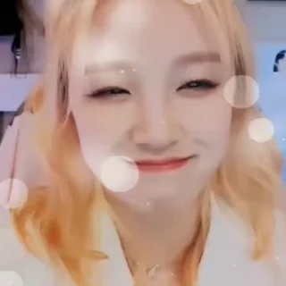 Sticker from – ` 🍲 , yuqi by - @vvloco