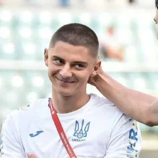 😏 emoji Збірна України 🫶🏻 Telegram sticker 24 of 25