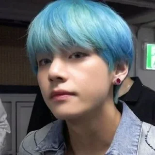 🧐 emoji blue tae Telegram sticker 23 of 76