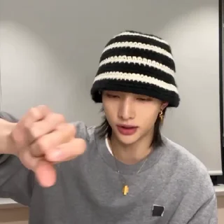 🗯 emoji HYUNJIN by @H7LPSKZ Telegram sticker 21 of 30