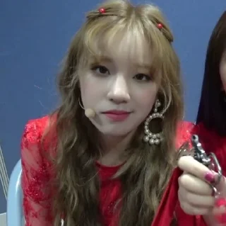 🌟 emoji stikers with #yuqi Telegram sticker 8 of 38