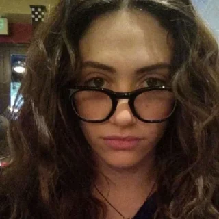 👓 emoji фиона галлагер Telegram sticker 6 of 24