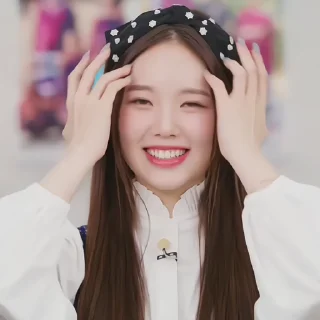 🦢 emoji ;Soojin " Lee Soojin ›by @saoxined Telegram sticker 9 of 30