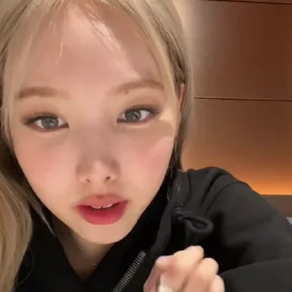 🍩 emoji Nayeon @vinihelpi Telegram sticker 17 of 30