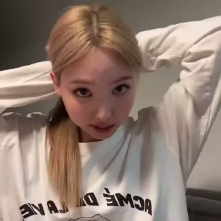 👾 emoji #nayeon by @arl1sh Telegram sticker 17 of 35