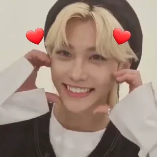 ❤ emoji Lee Felix... ♡ Telegram sticker 6 of 112