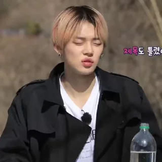 🥞 emoji !¡Yeonjun by @rokkihelp Telegram sticker 1 of 29