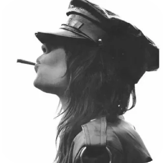 🎩 emoji @shyraq_djjj вайб рин, пиздить стикеры нельзя🖕🏽 Telegram sticker 14 of 87