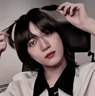 Sticker from ₊°⿻ 💋• ° 𝖻𝖾𝗈𝗆𝗀𝗒𝗎 𝖻𝗒 @help_jennsoo