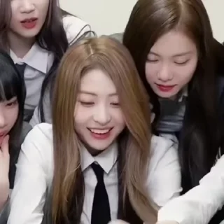 🐛 emoji yunjin by @wrymiixx Telegram sticker 5 of 20