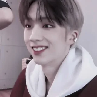 🍉 emoji #𝐦𝐨𝐨𝐝: jiung ;: by @paradismaudit Telegram sticker 19 of 40