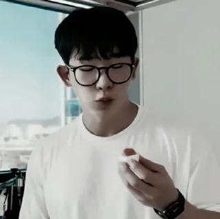 🥠 emoji #𝐦𝐨𝐨𝐝: wonho ;: by @paradismaudit Telegram sticker 7 of 40