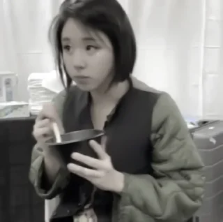 Sticker from •|chaeyoung|• @vvloco
