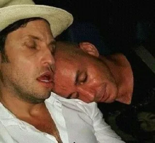 👨‍❤️‍💋‍👨 emoji оконные раммы Telegram sticker 16 of 78