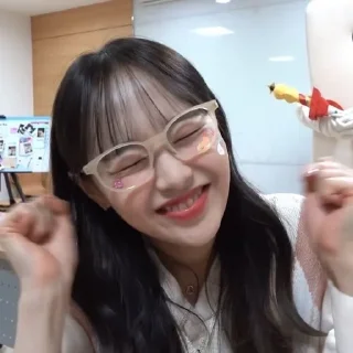 🦋 emoji Chuu loona @stickers_jih Telegram sticker 19 of 34