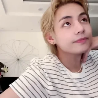 💡 emoji ᅠ # 16 : О1 taehyung  ៸  @ST01W Telegram sticker 11 of 40