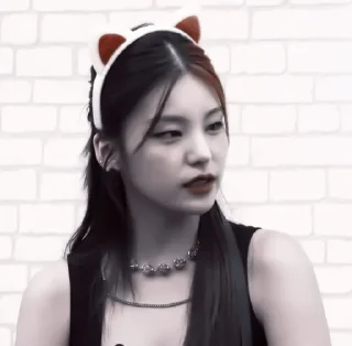 Sticker from ˖ ་. YEJI ! ? ★ ▸ by @lomicor